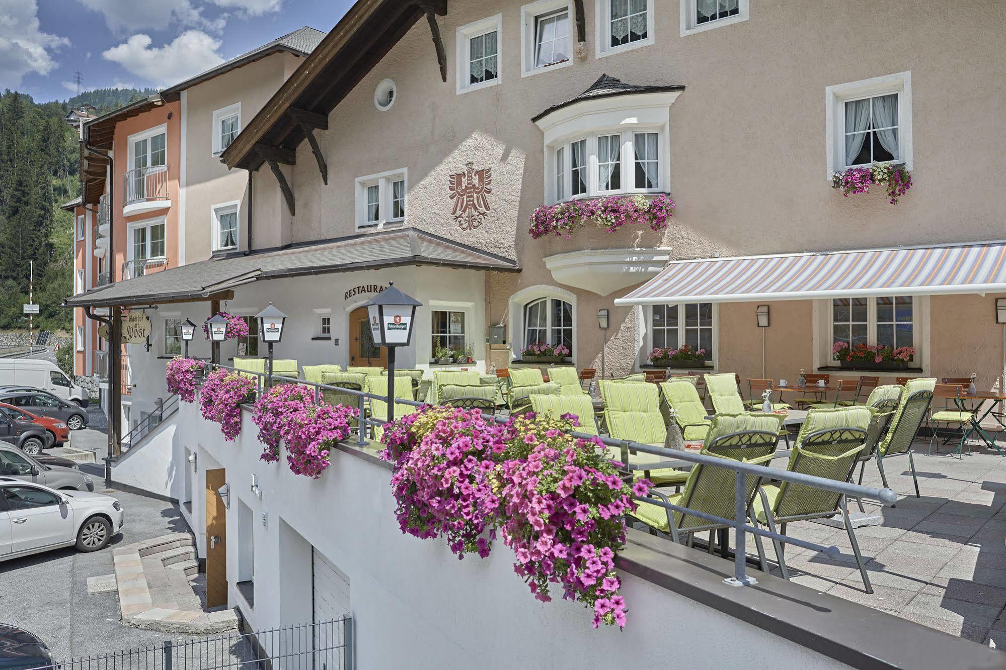 Posthotel Strengen Am Arlberg Exterior photo